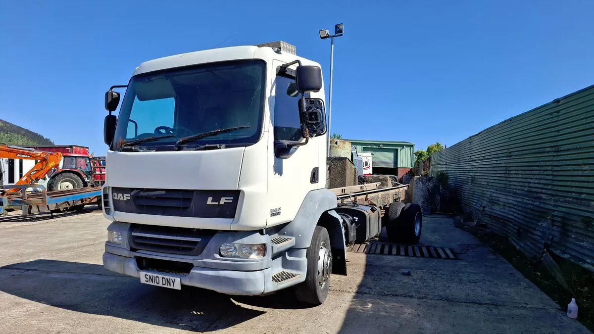 2010 Daf LF 55 220 , Day Cab , Chassis Cab  14 Ton - Image 3