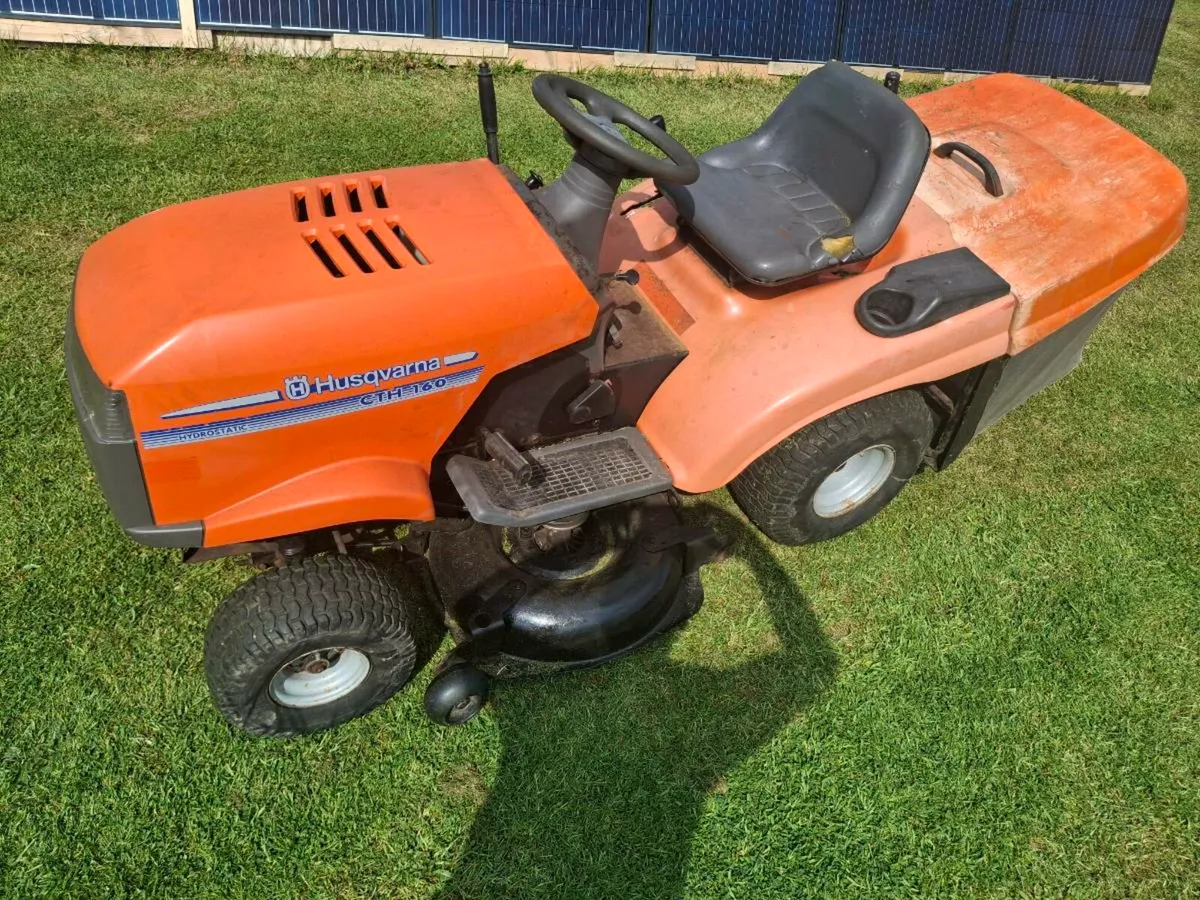 Ride on mower Husqvarna - Image 1