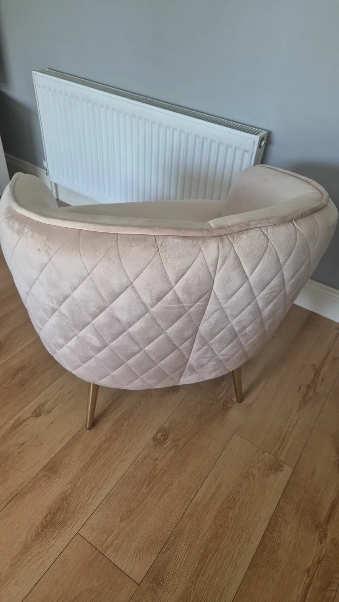 Velvet chair - Image 2