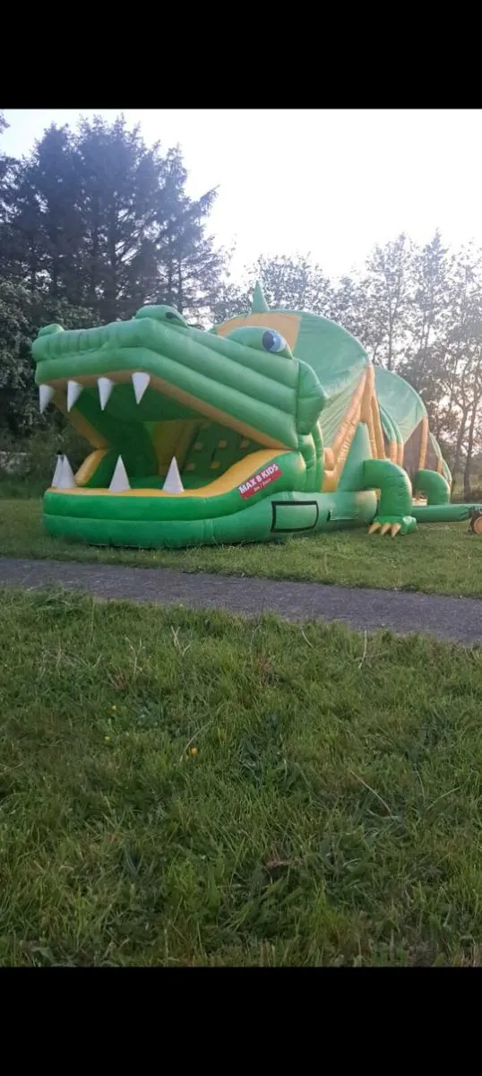 Bouncy castle combi/obstacle - Image 1