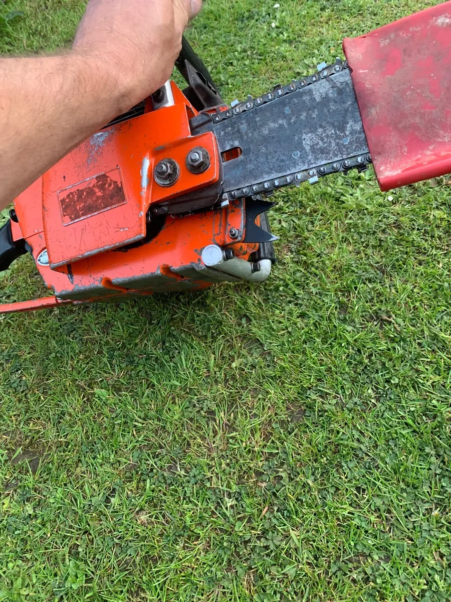 Chain saw - Image 3
