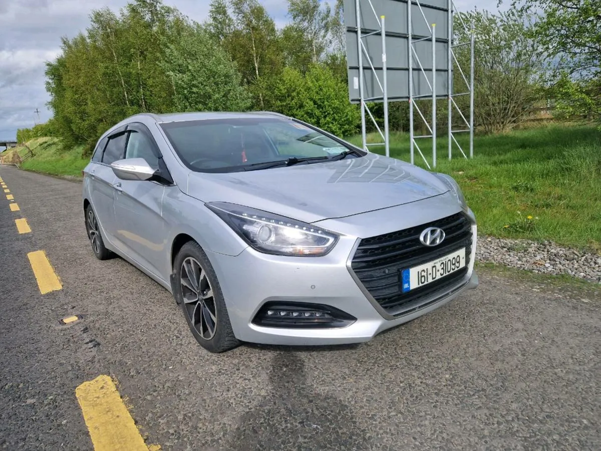 Hyundai i40 automatic - Image 1