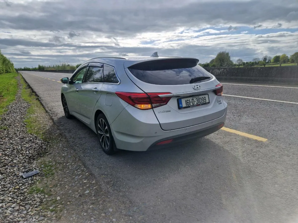 Hyundai i40 automatic - Image 3