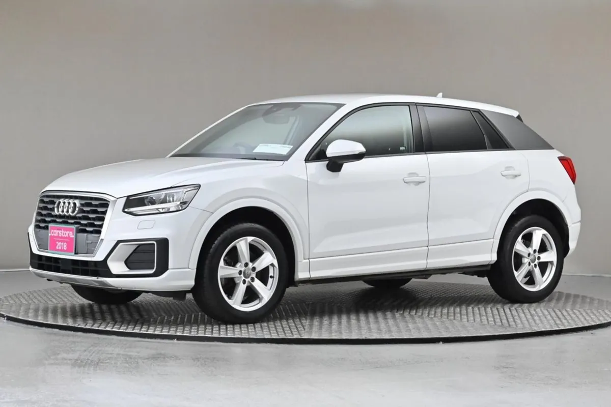 Audi Q2 1.0 Tfsi S-tronic 115BHP  reverse Cam par - Image 4