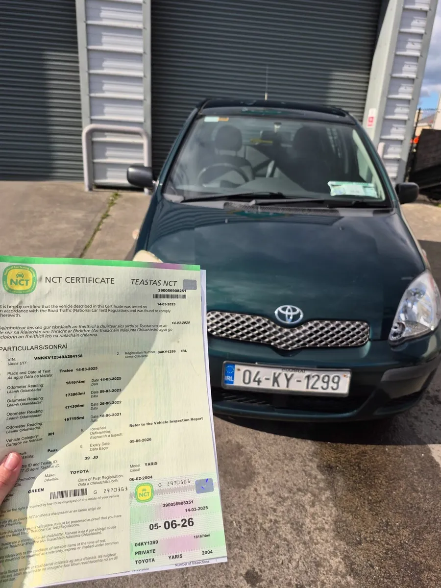 Toyota Yaris 2004 - Image 1