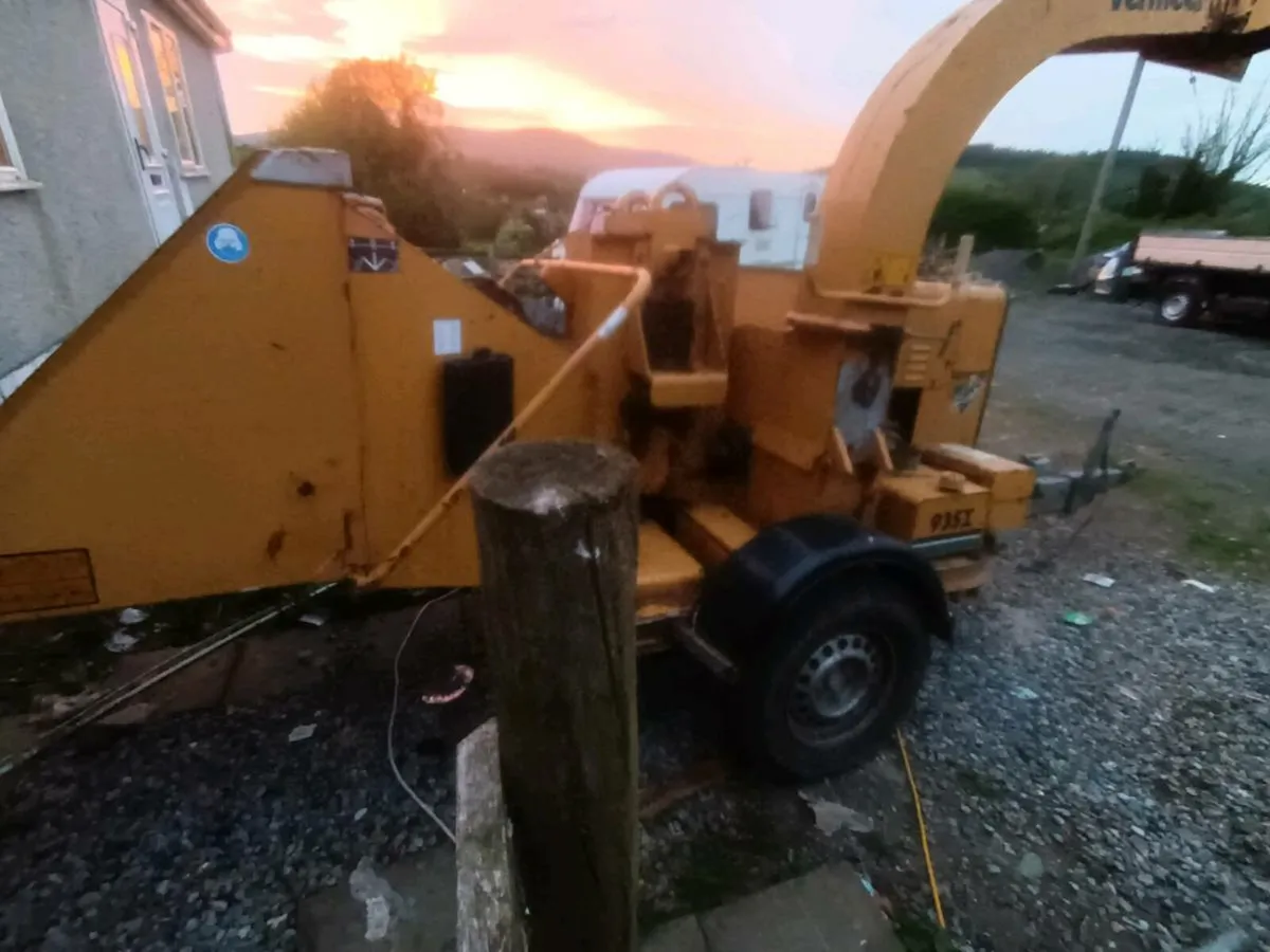 Vermeer wood chipper - Image 1