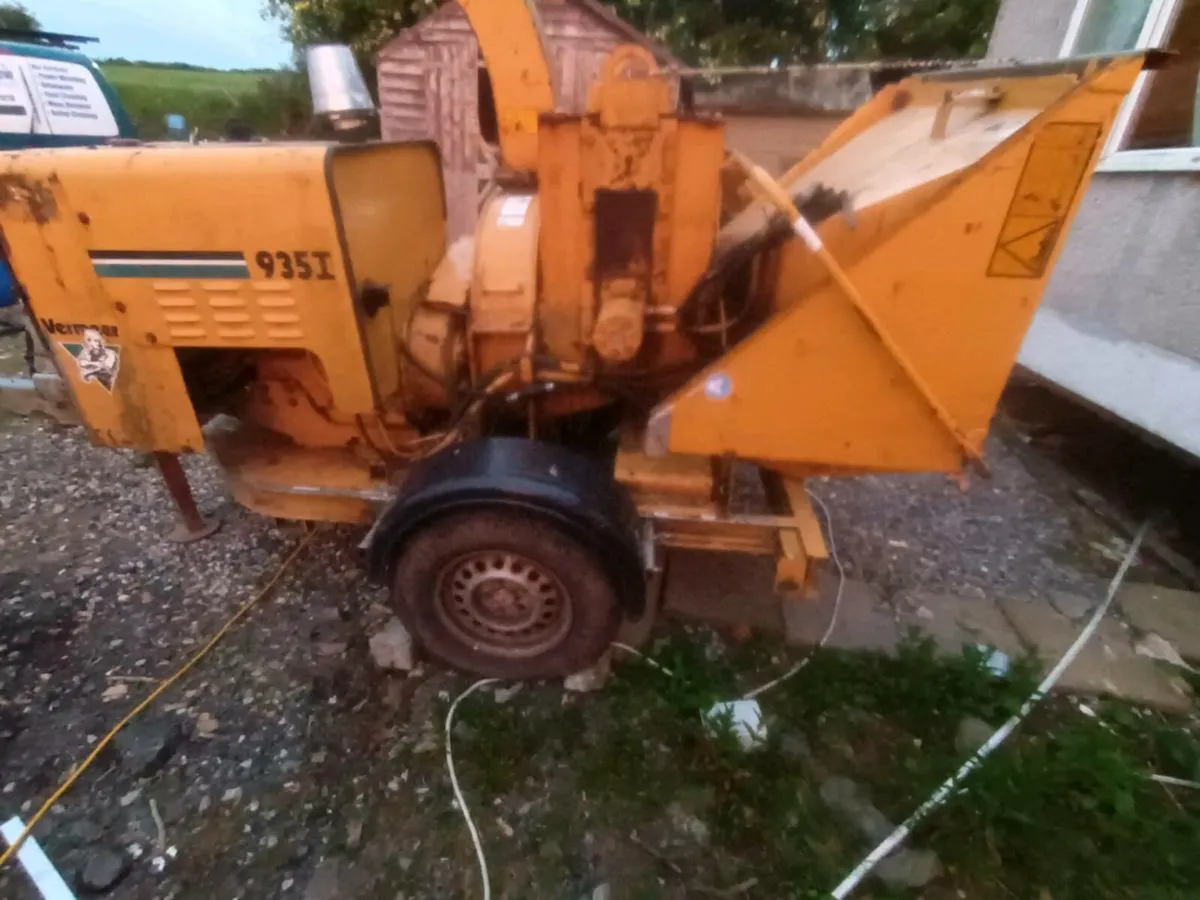 Vermeer wood chipper - Image 2