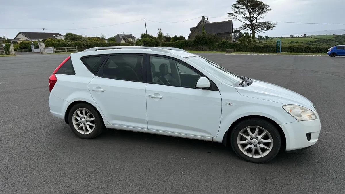KIA Ceed NCT till Nov 25 - Image 4