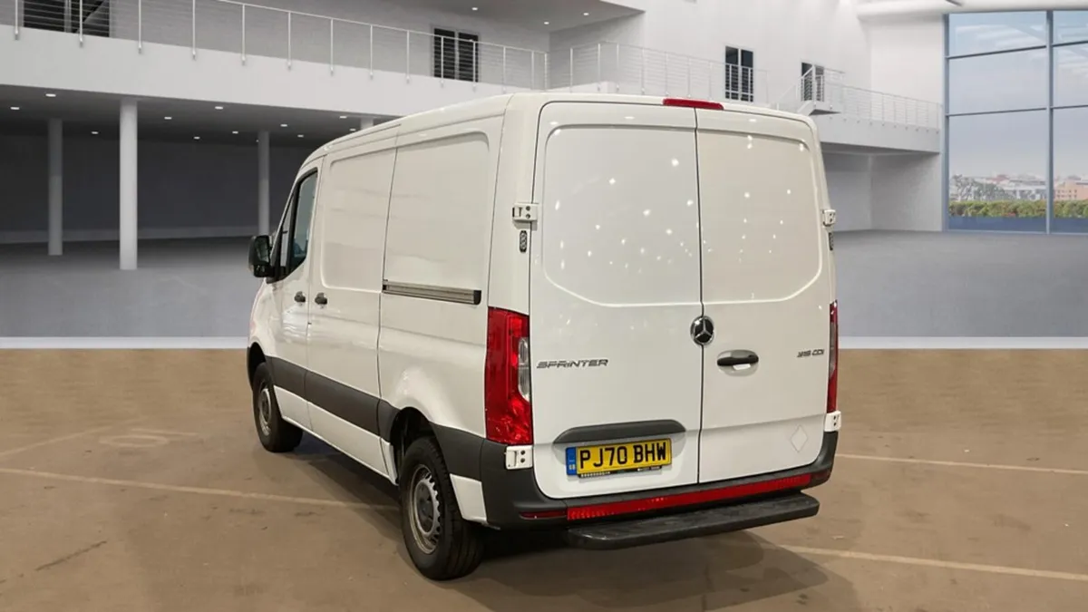 VERY RARE 2020 MERC SPRINTER 315 CDI L1H1 RWD - Image 3