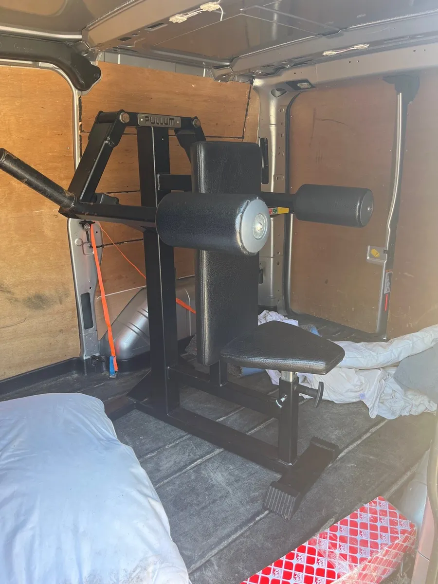 Pullum lateral raise plate loaded bench - Image 1
