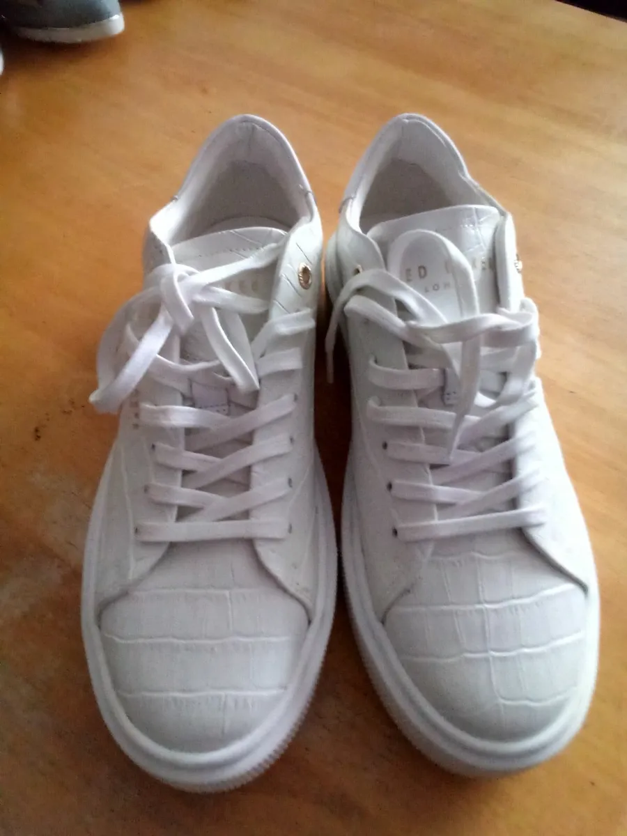 Ladies  Ted Baker trainers  never worn - Image 3