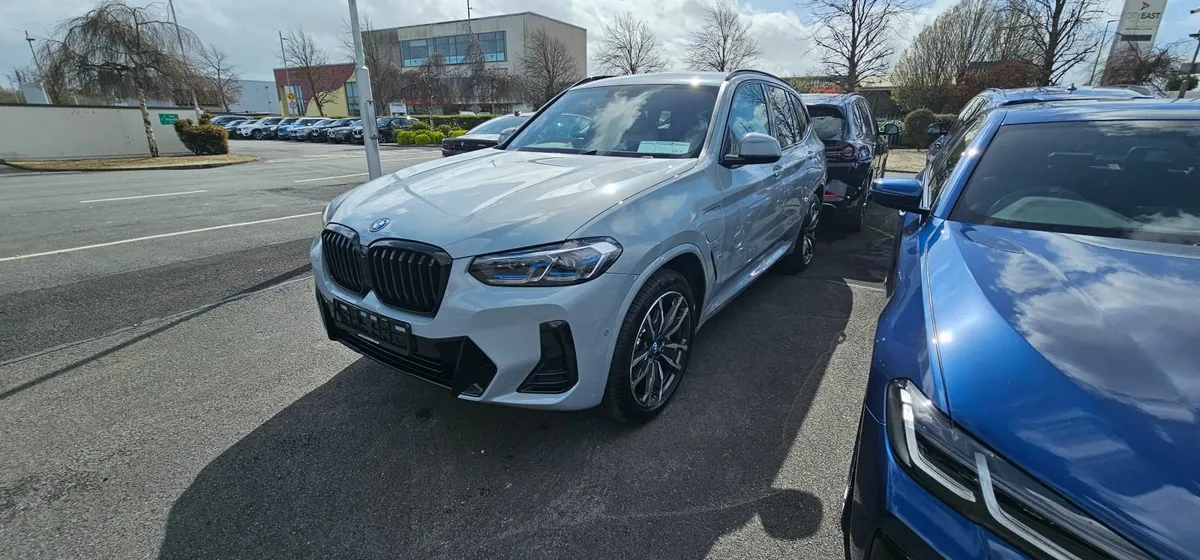 BMW X3 2023 - Image 3