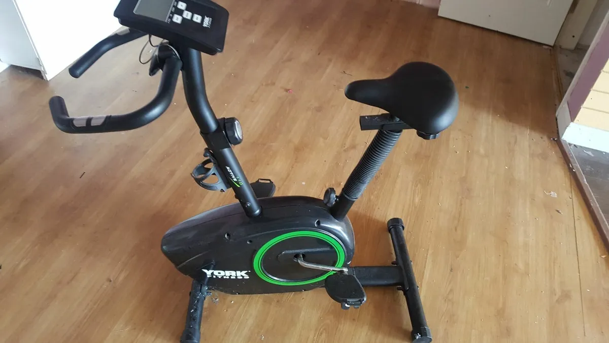 Exercise machine - Image 1