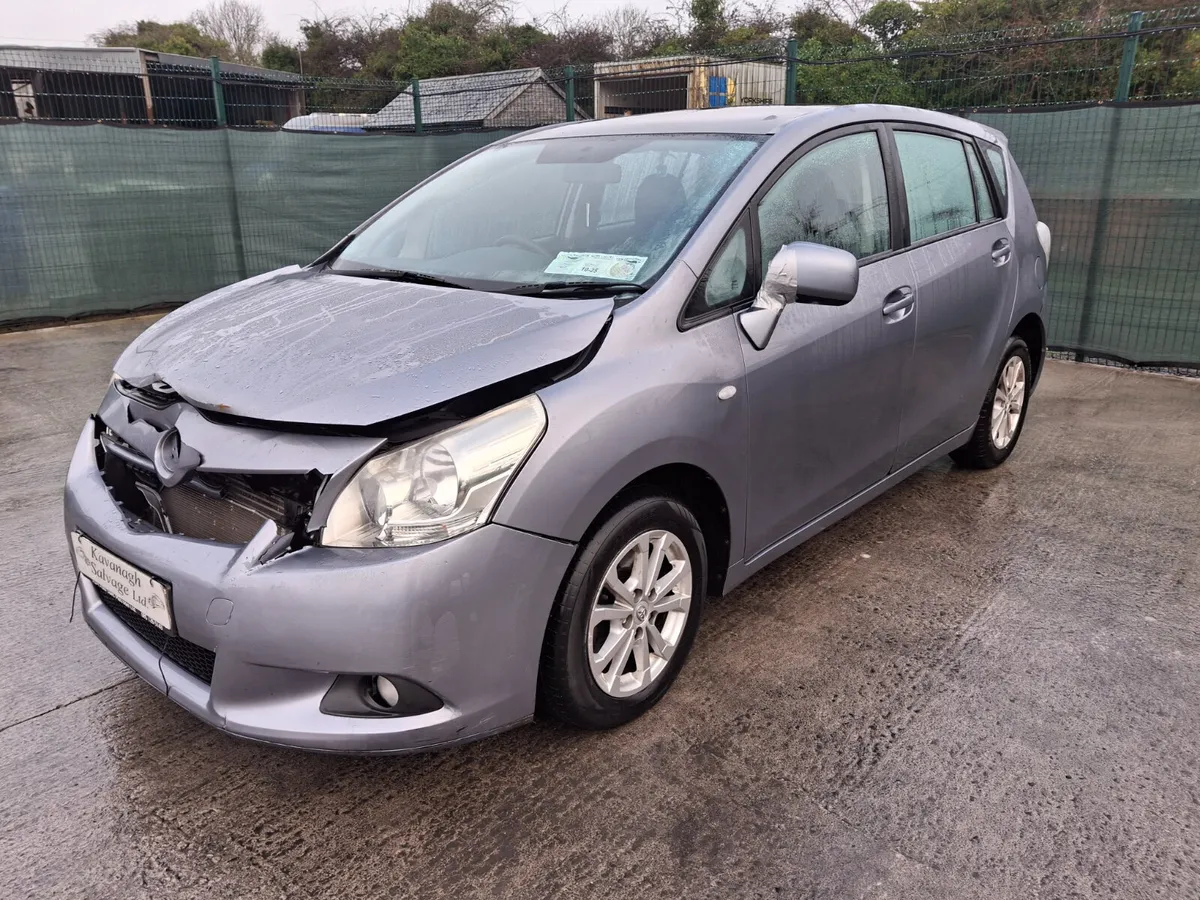 2011 Toyota Verso 7 Seater 2.0L Diesel - Image 2