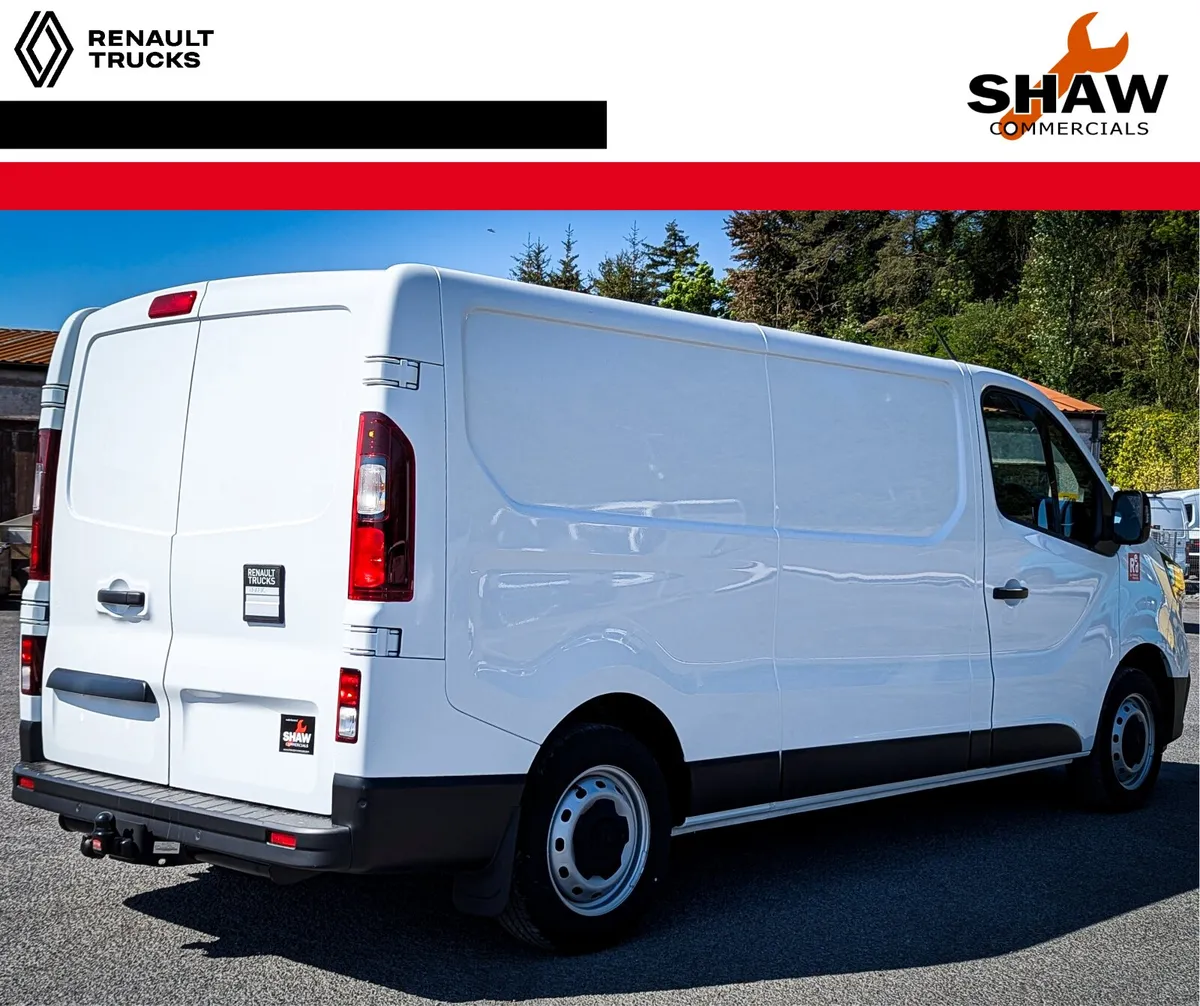 New Renault Trucks Trafic White Color Red Edition - Image 3