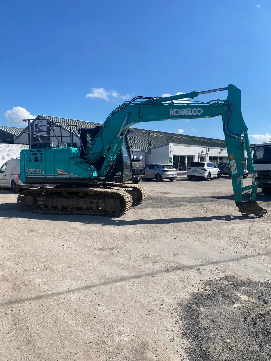 2022 SK 130 Kobelco - Image 3