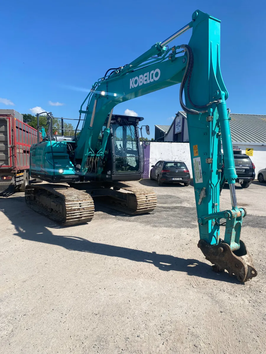 2022 SK 130 Kobelco - Image 4
