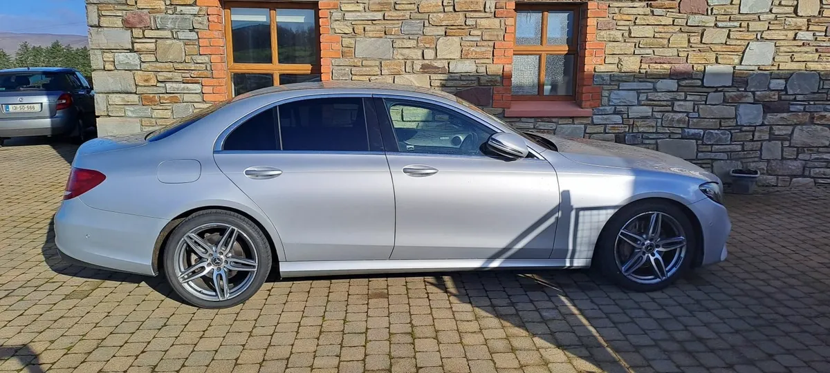 Mercedes-Benz E-Class 2018 - Image 2