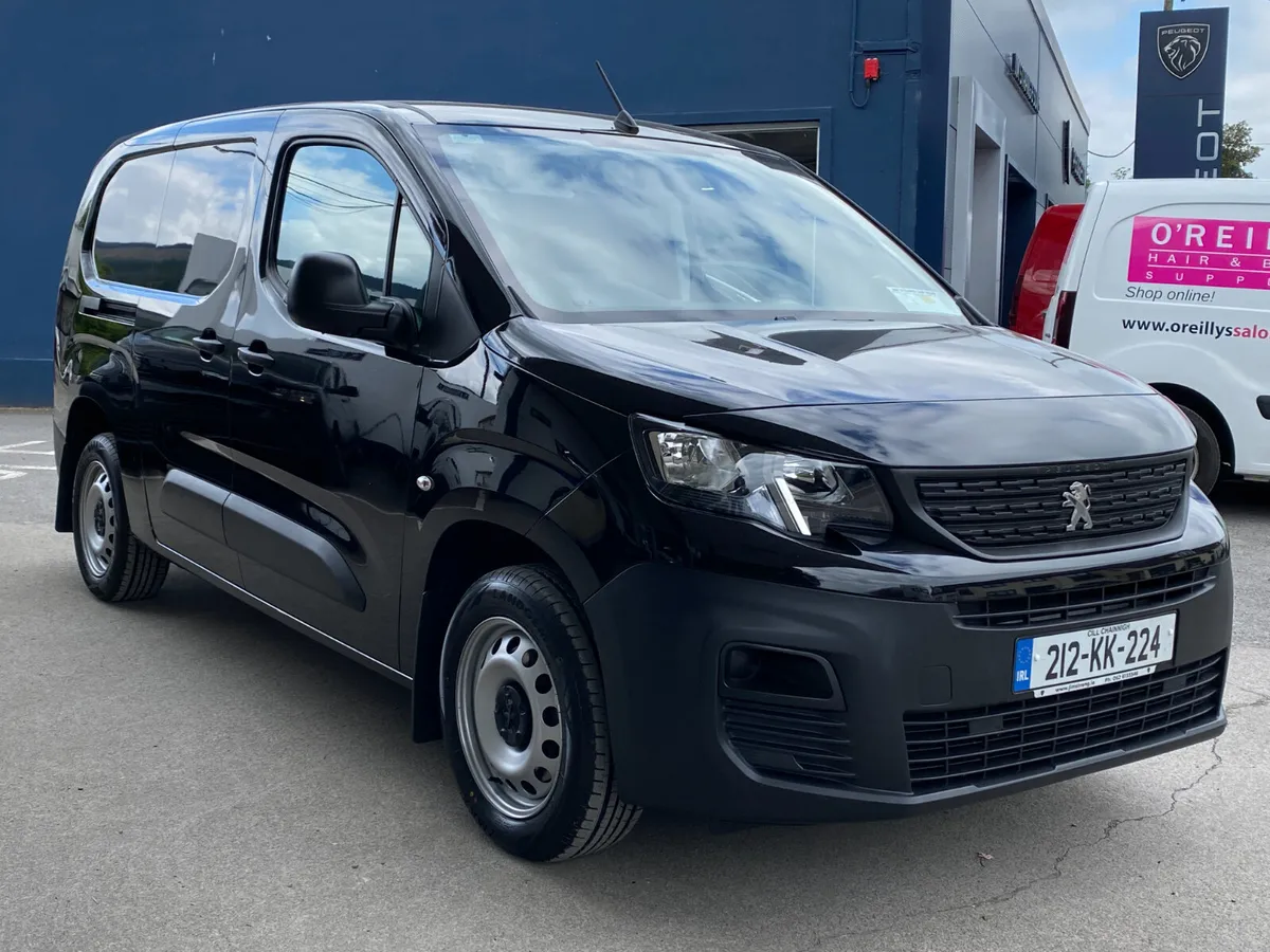 Peugeot Partner 1.5 Blue HDI 100 Long - Image 1