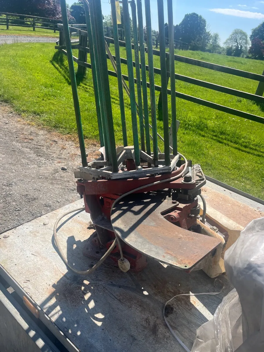 Clay Pigeon Traps - Image 1