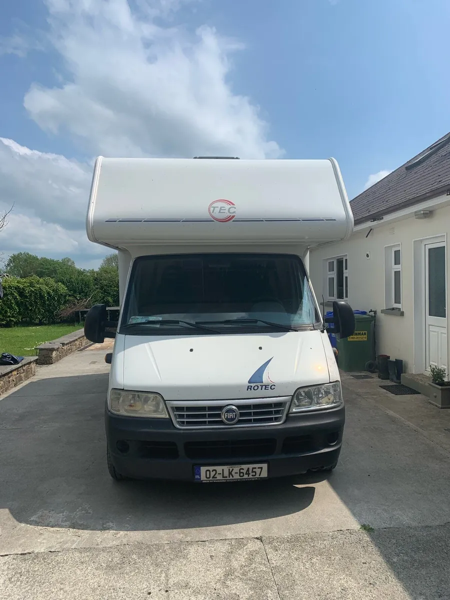 Camper van 6 berth - Image 4