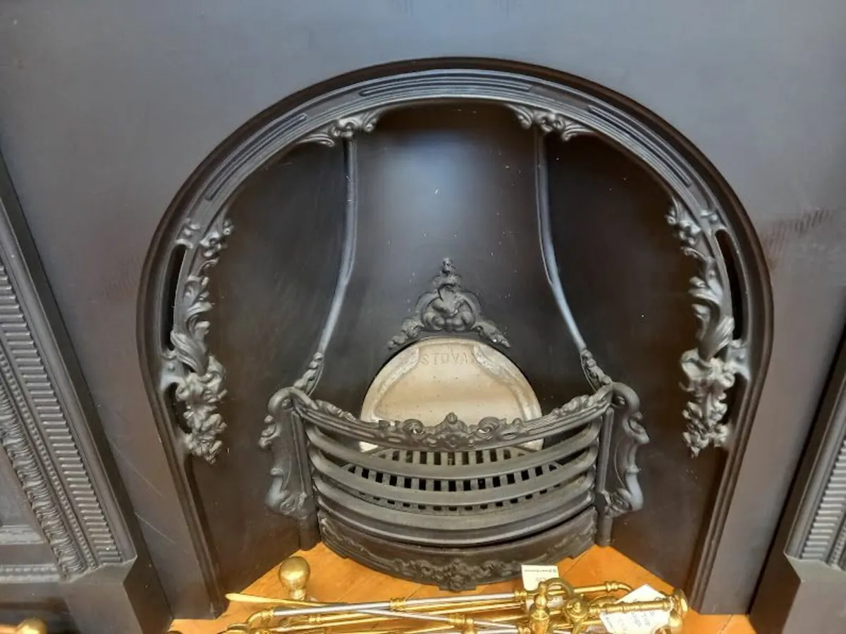 Williamson cast iron fireplace - Image 2