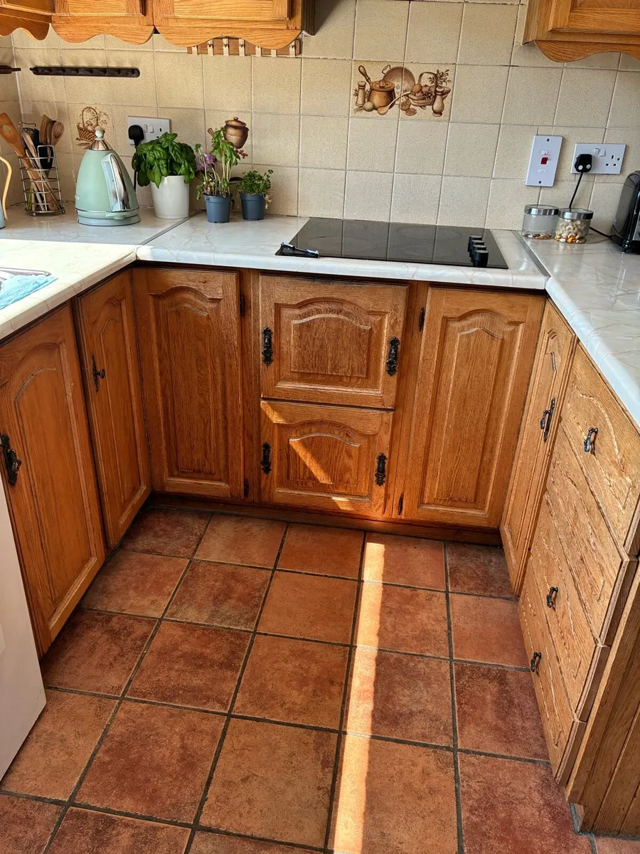 Kitchen cabinetry- Solid wood - Image 2