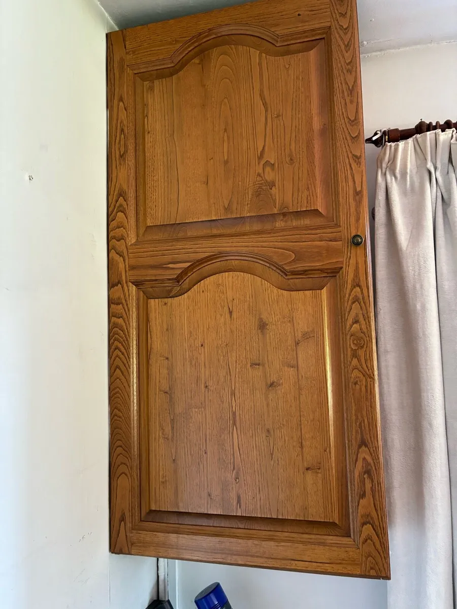 Kitchen cabinetry- Solid wood - Image 3