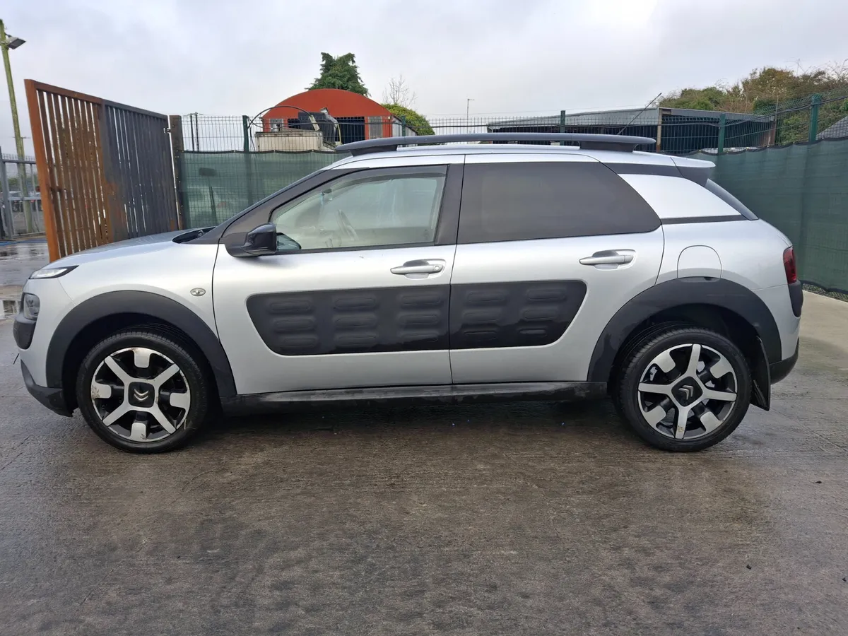 2016 Citroen C4 Cactus Automatic - Image 4