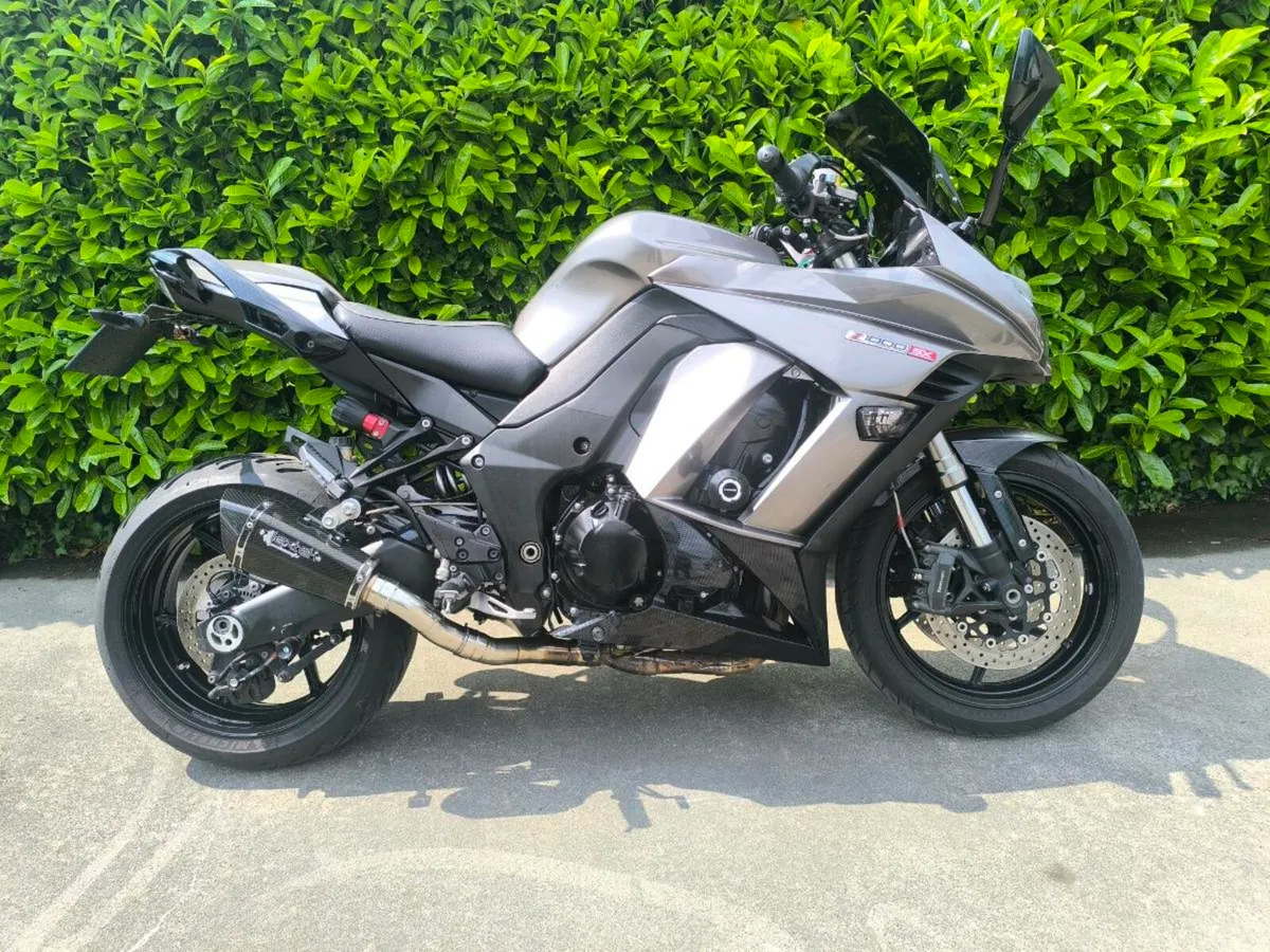 Kawasaki Z 1000SX - Image 1