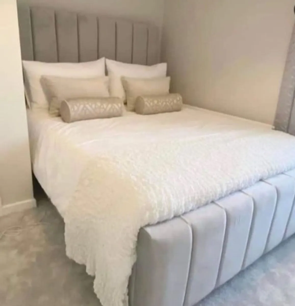 Double bumber bed frame with Mattress included - Image 4