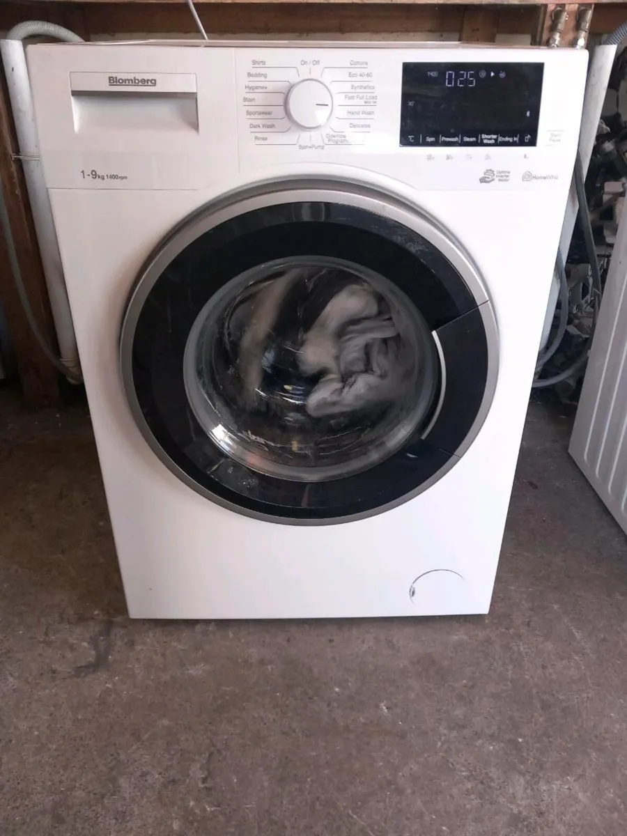 Blomberg 9kg washing machine 1400 spin - Image 1
