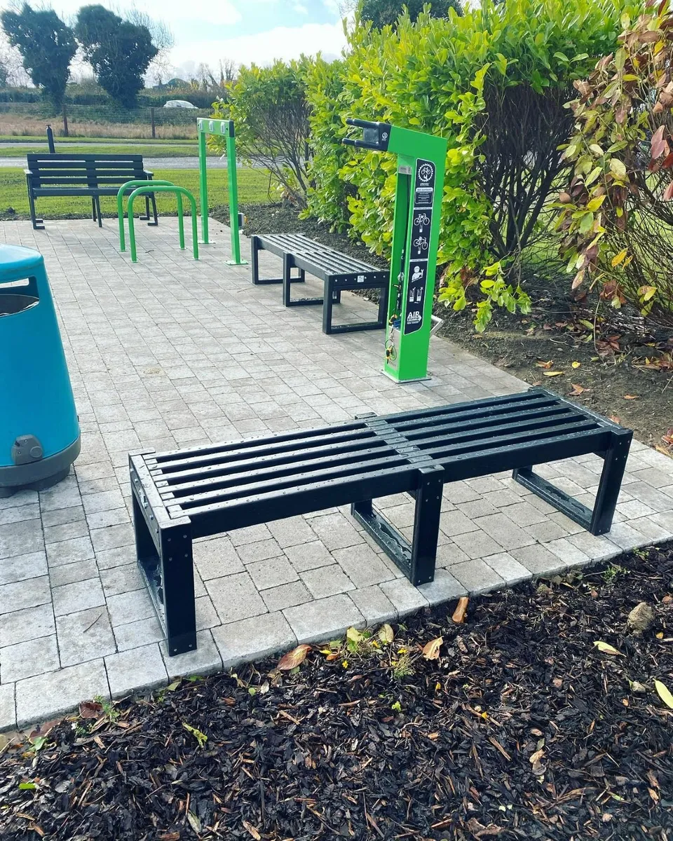 Garden furniture-Benches, Planters - Image 3