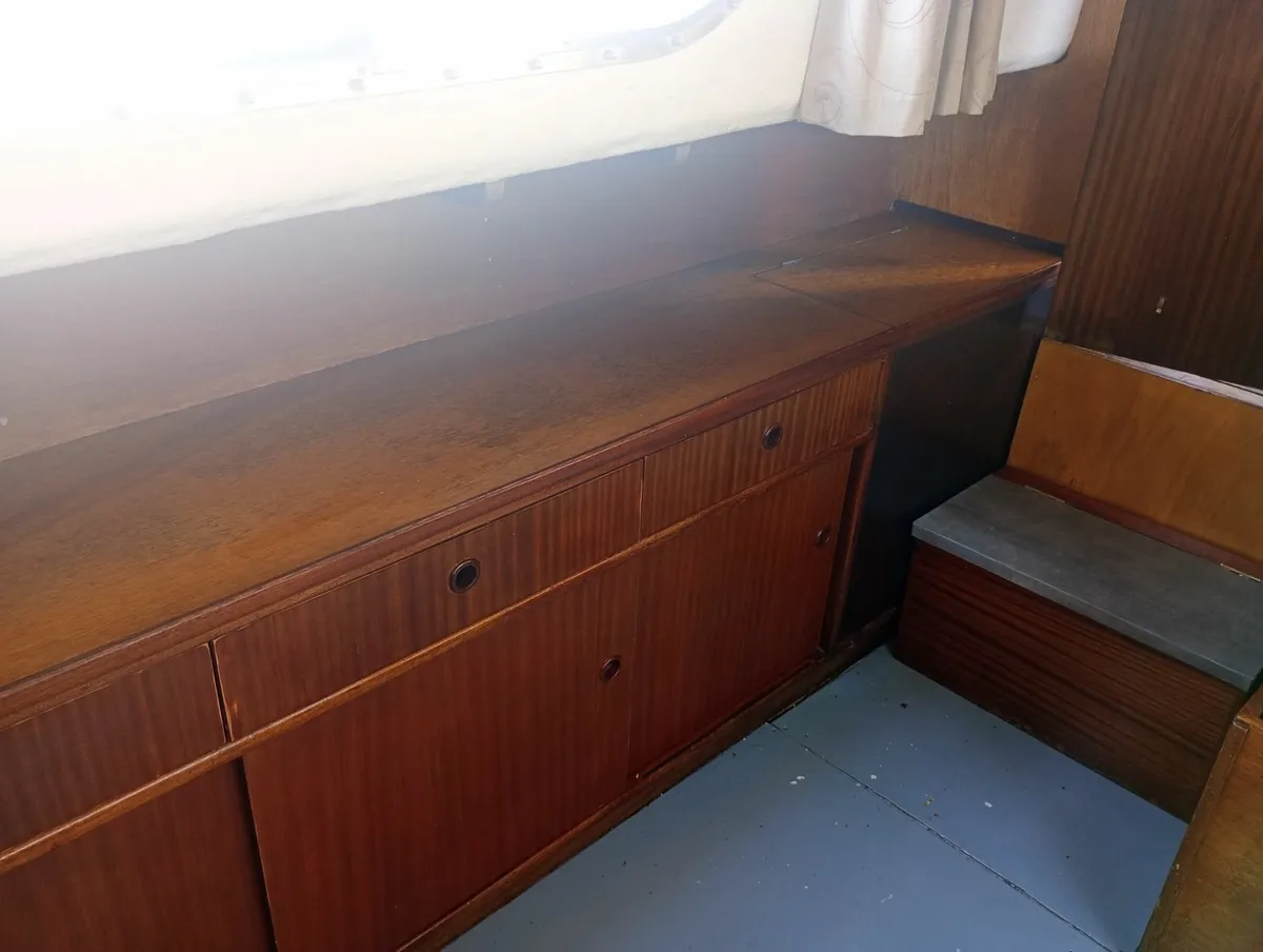 Boat Broom Skipper 30 River Cruiser - Image 4