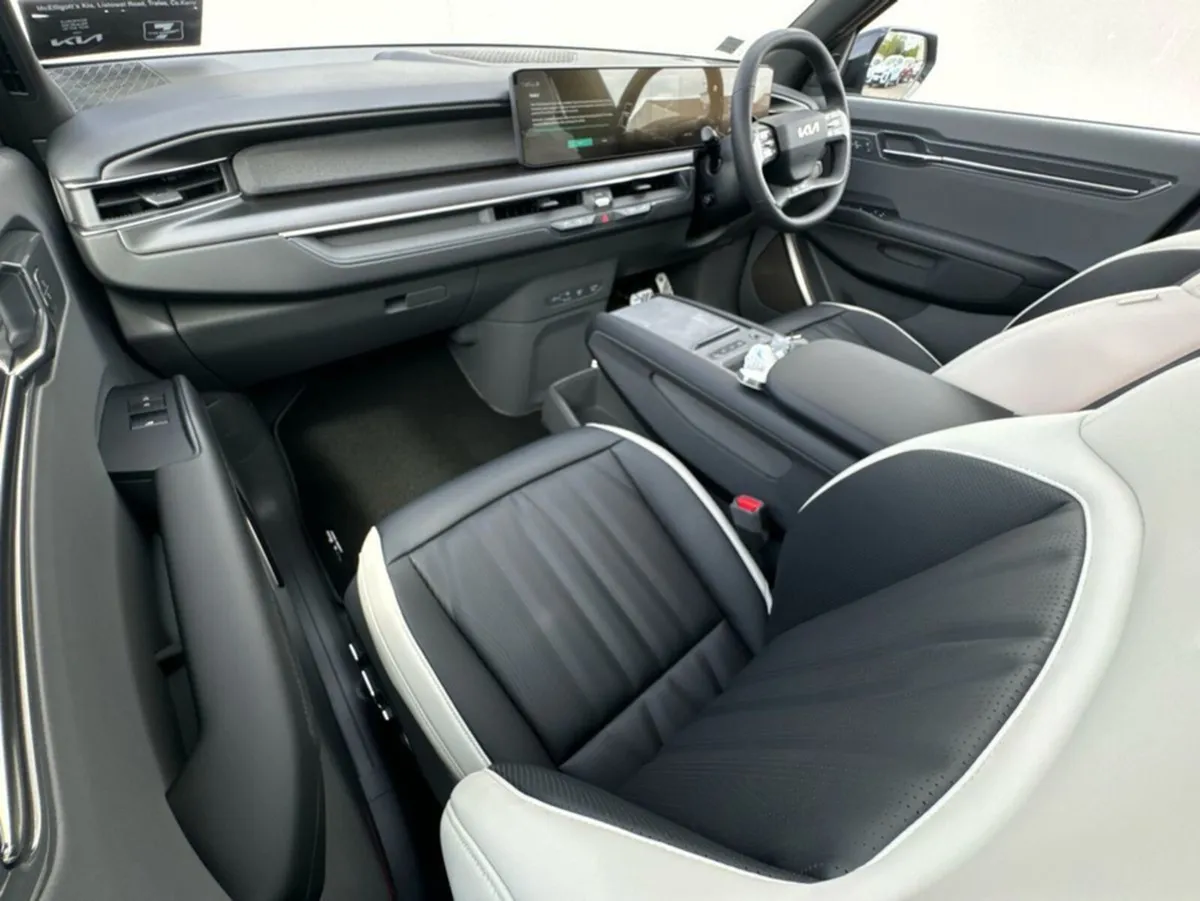 Kia EV9 - Image 3