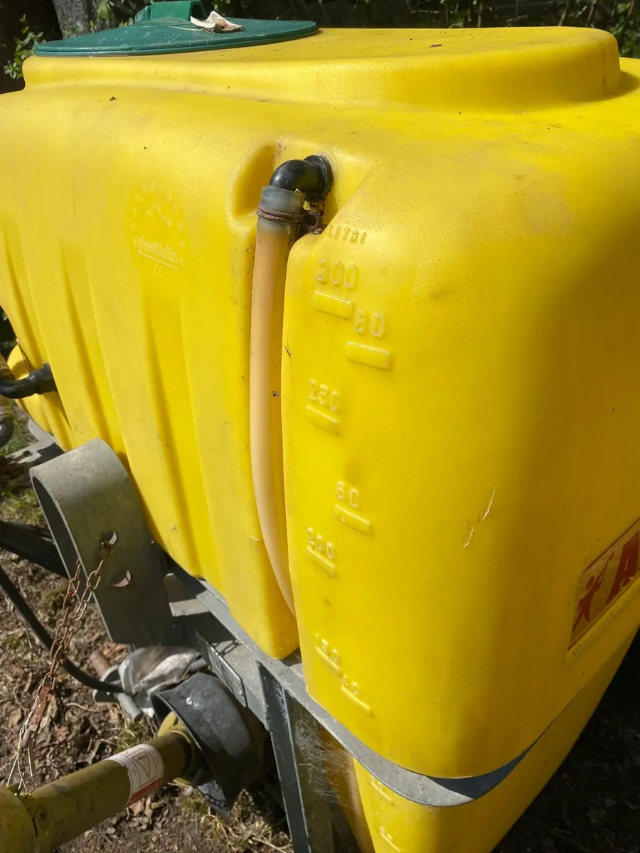 300 litre Allman sprayer - Image 3