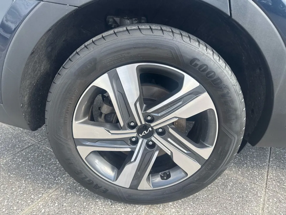 Kia Sorento 1.6 PHEV K4 4X4 7 seats - Image 4