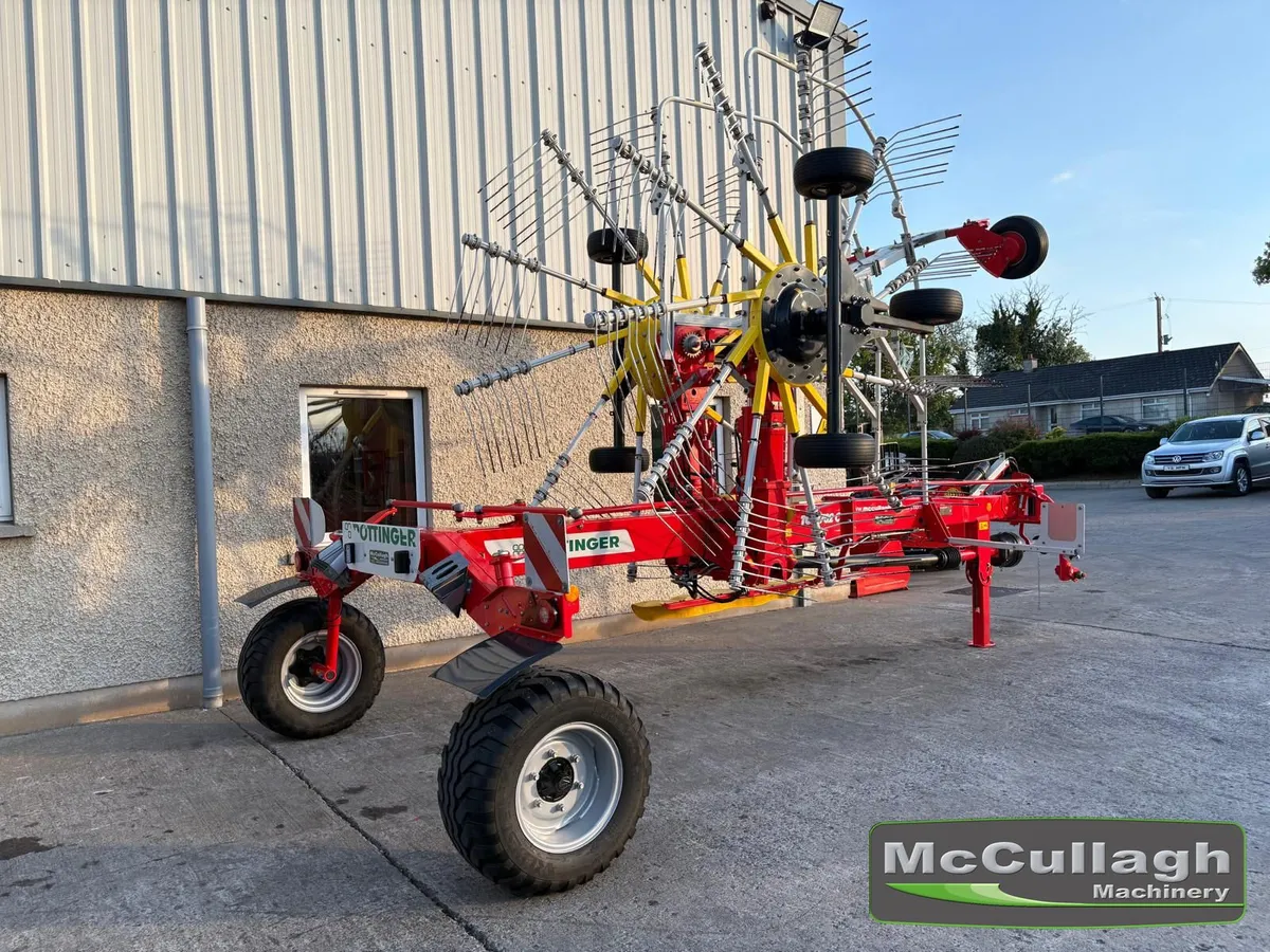 2022 Pottinger 702C Twin Rotor Rake - Image 2