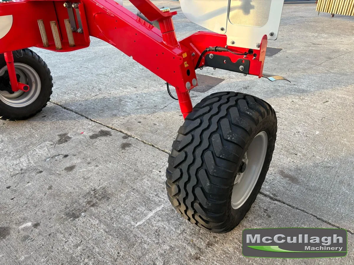 2022 Pottinger 702C Twin Rotor Rake - Image 4