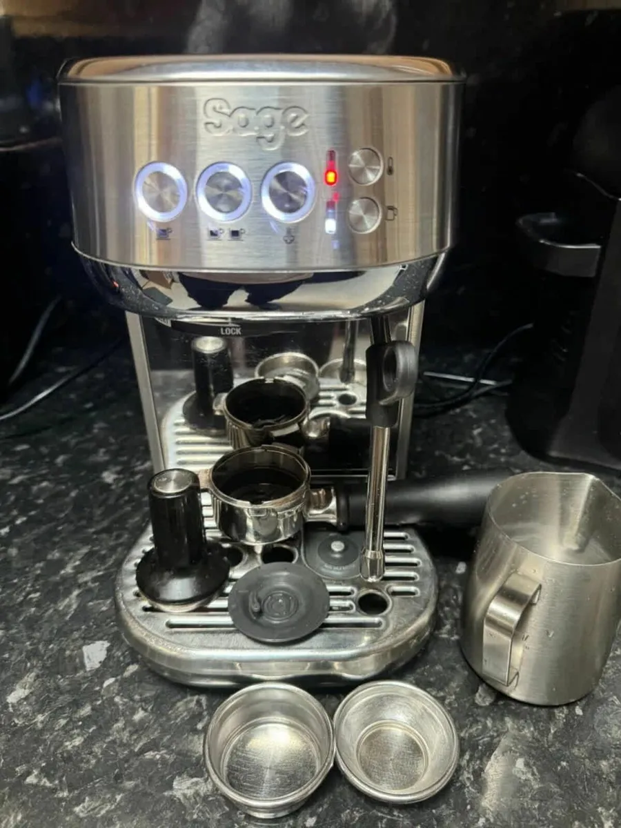 Sage the Bambino Plus espresso coffee machine - Image 1