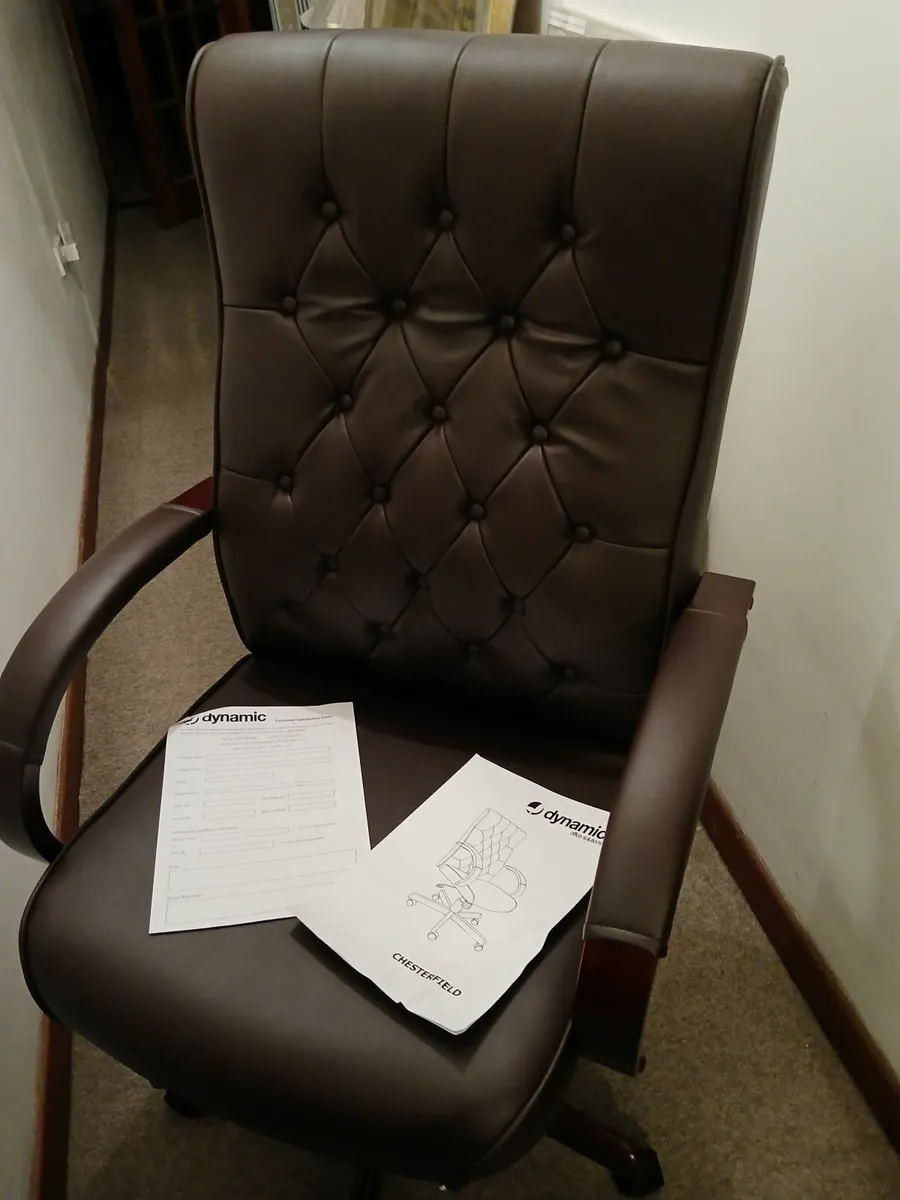 Office chairs ...new....lot of (4)..chesterfeild - Image 4