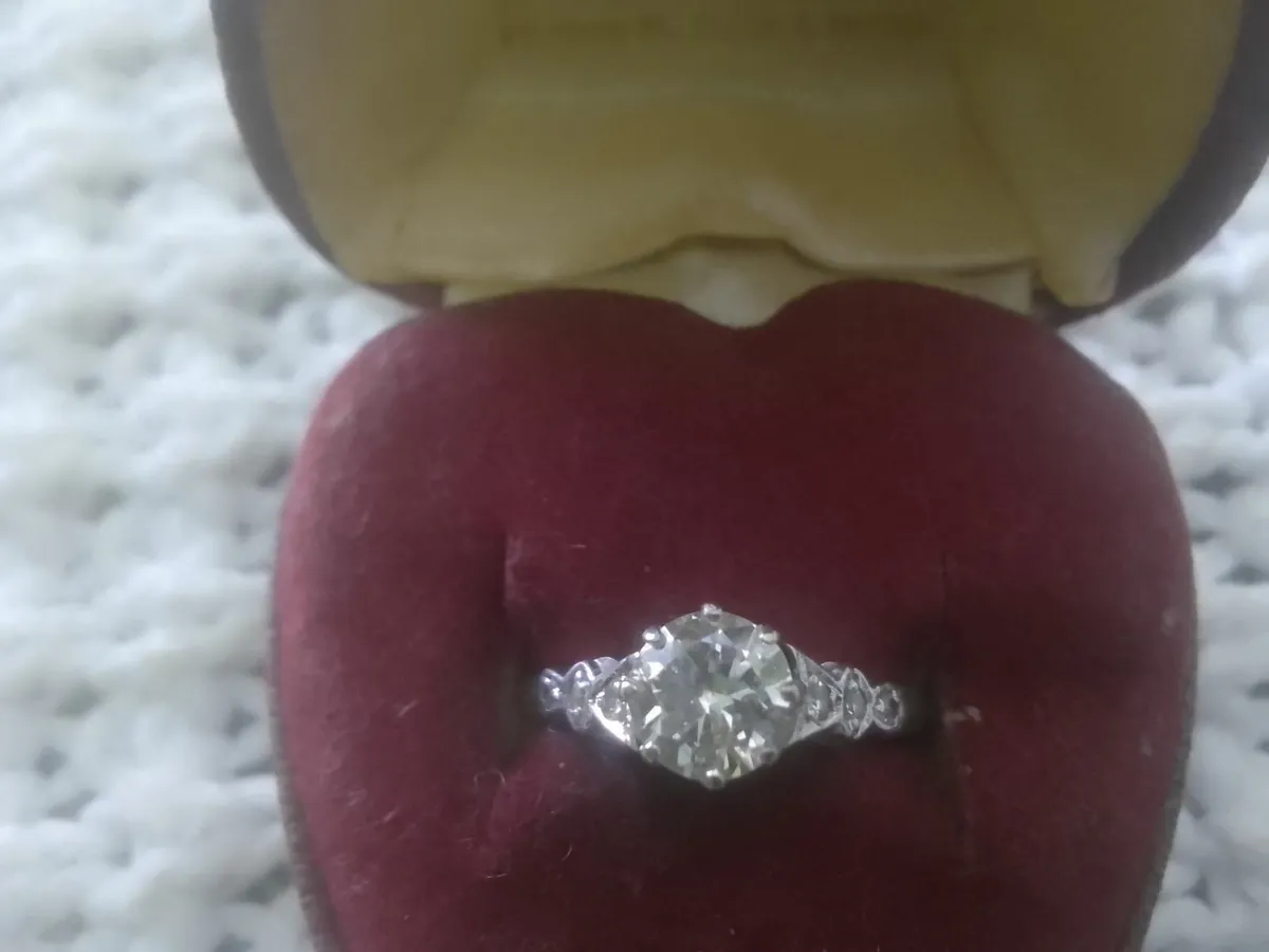 VICTORIAN 18ct GOLD & PLATINUM DIAMOND 1ct RING - Image 1