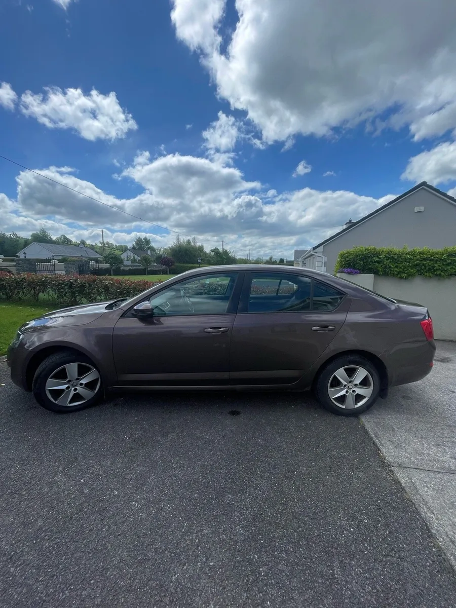 Skoda Octavia Ambition 132 1.6TDI 105HP - Image 3