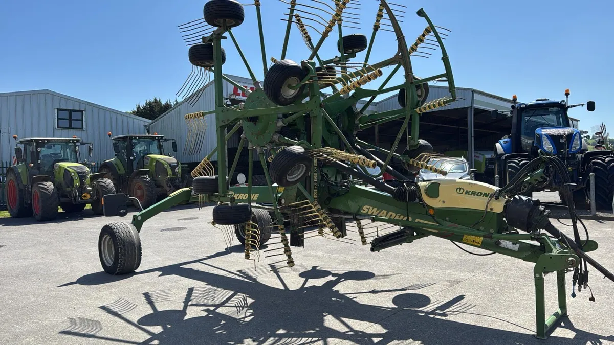 Krone tc880 rake 2022 - Image 4