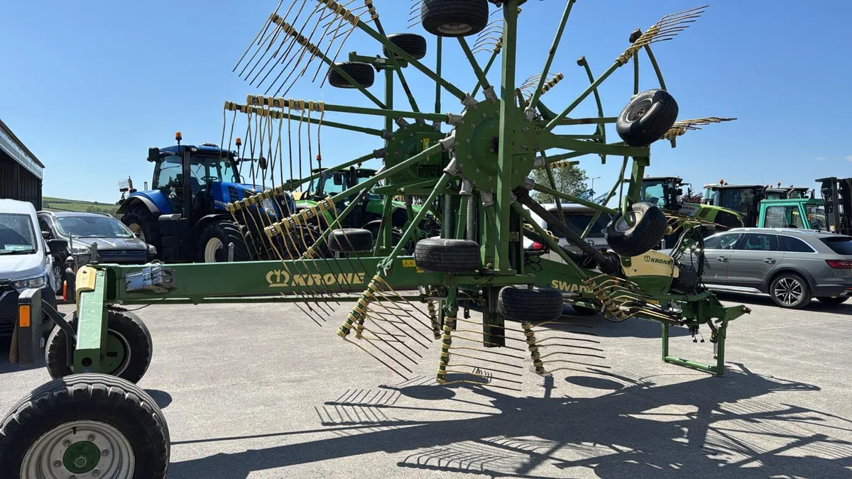 Krone tc880 rake 2022 - Image 3
