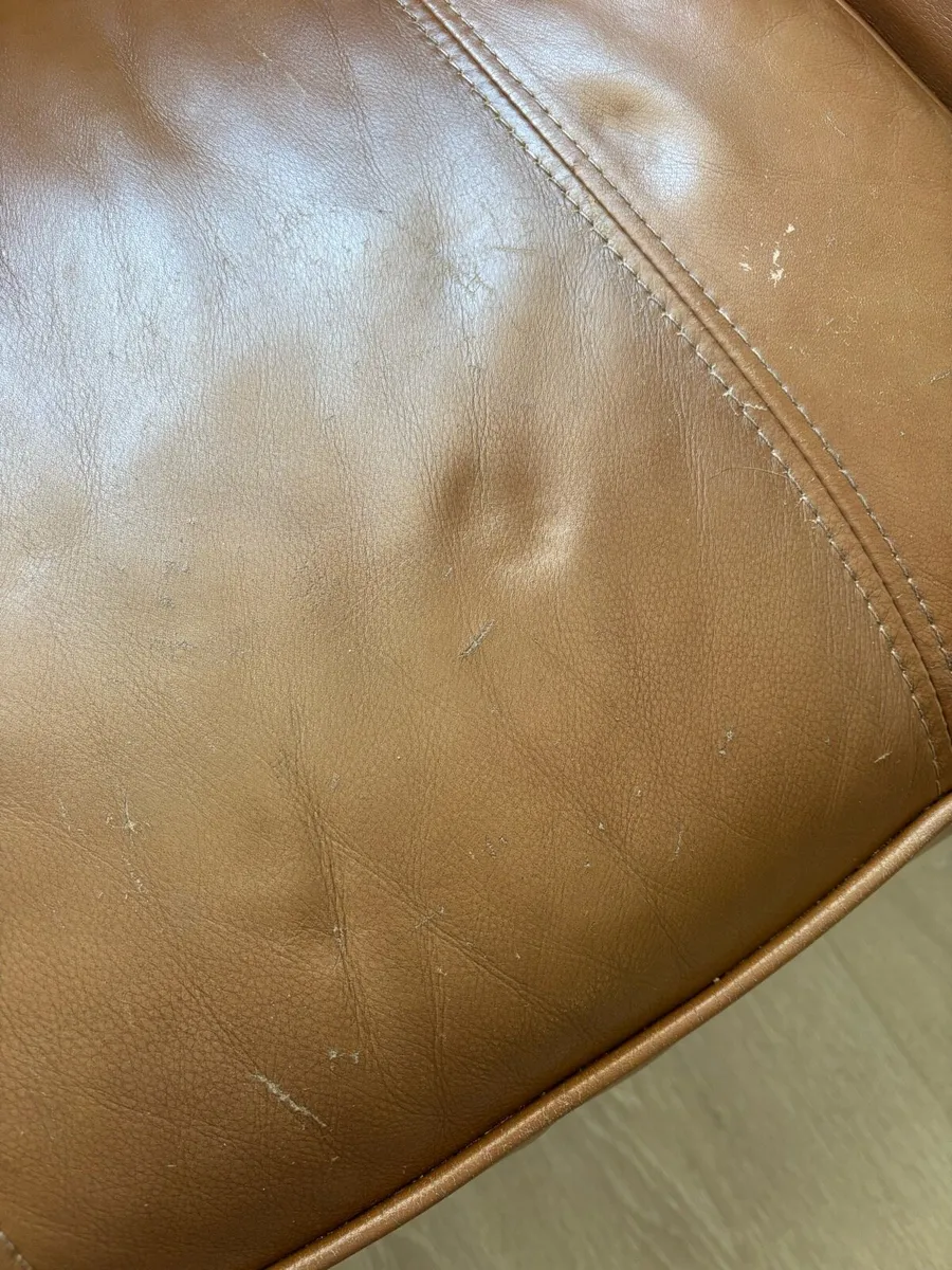 Tan leather couch and armchair - Image 3