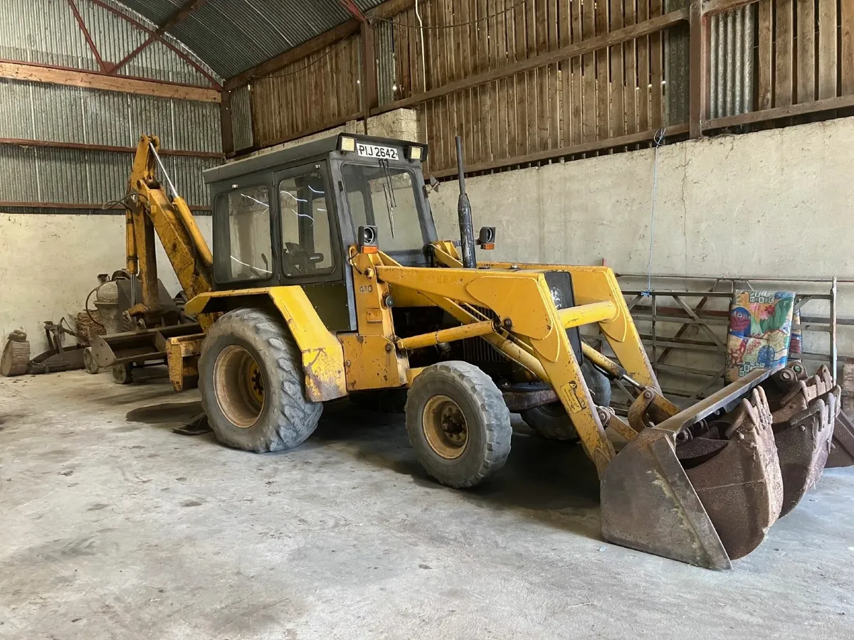 1982 John Deere 410 Backhoe - Image 1