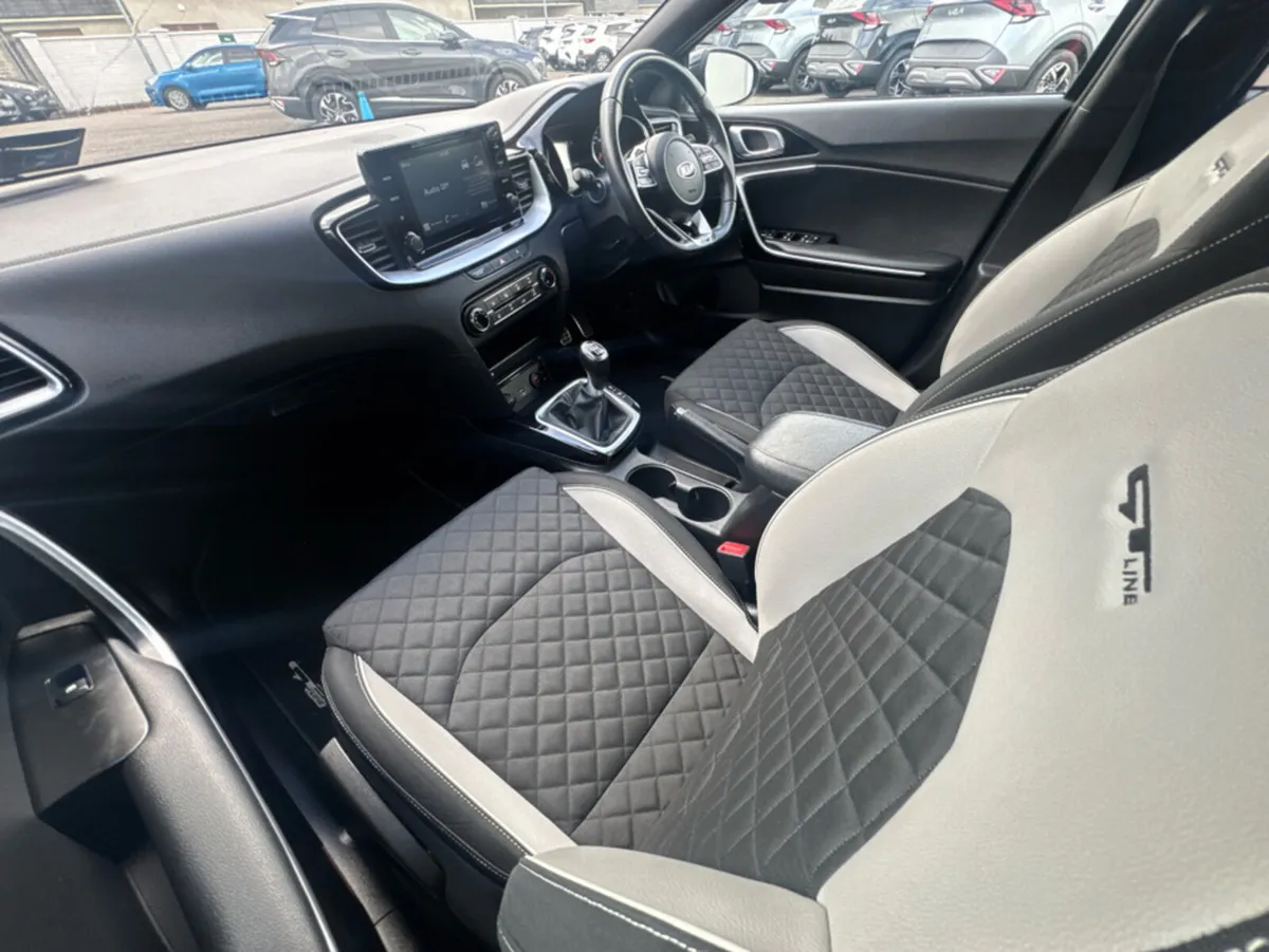 Kia Ceed 1.6 GT LINE HP 5DR - Image 4