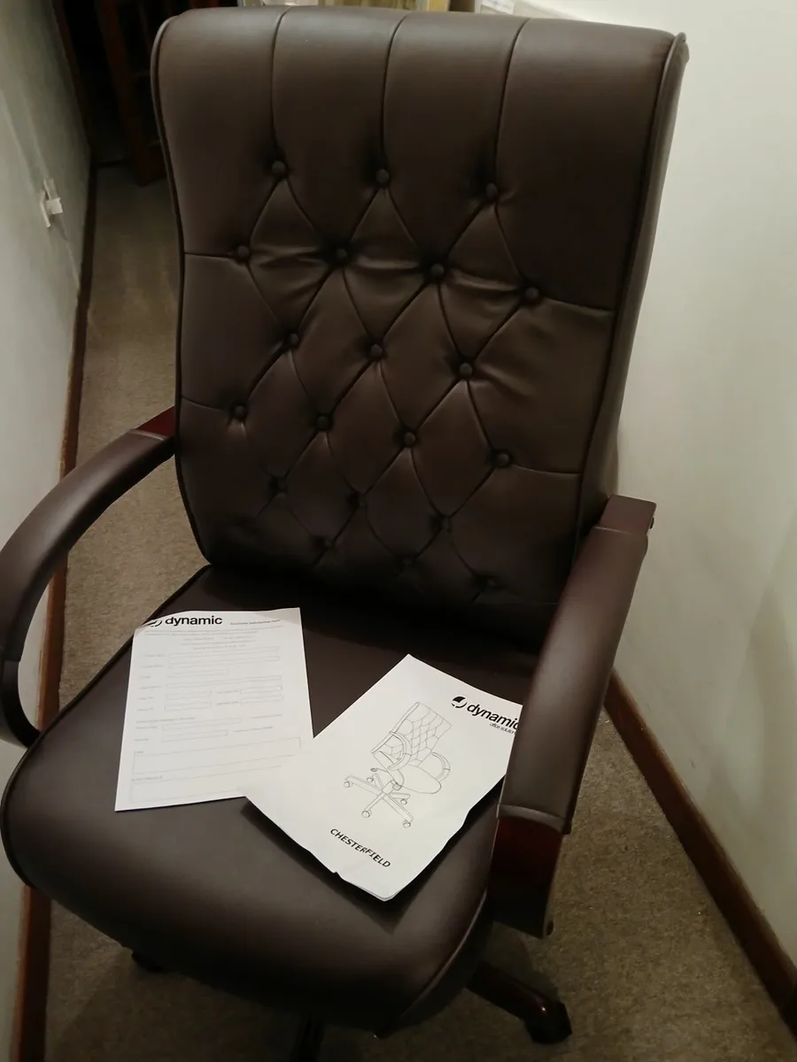 Office chairs new ..chesterfeild  delivered - Image 2