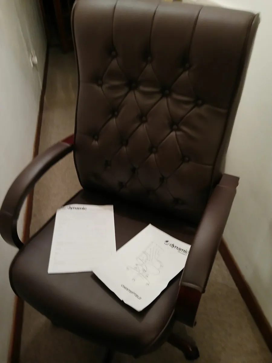 Office chairs new ..chesterfeild  delivered - Image 3